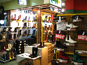 Dr Martens shop ドクターマーチン1