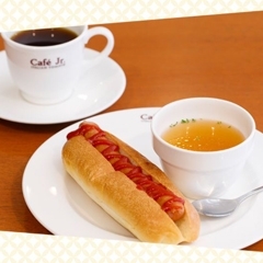 テイクアウトも可能な無料朝食サービス♪