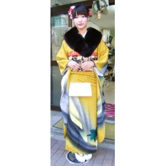 成人式の着付けを頼む時は　あおいへどうぞ！